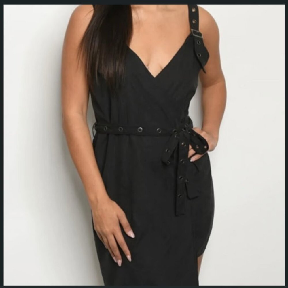 Wild Honey Black Grommet V-Neck Wrap Dress - Size Small